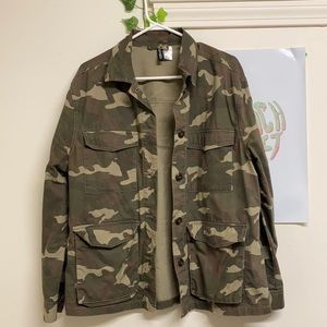 Women’s camo light jacket